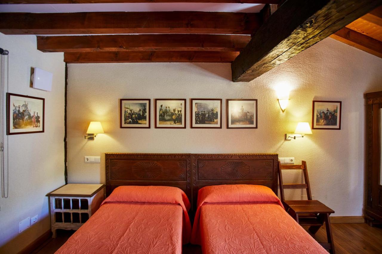 Hostal Sendero del Saja-Besaya Cobejo Exterior foto