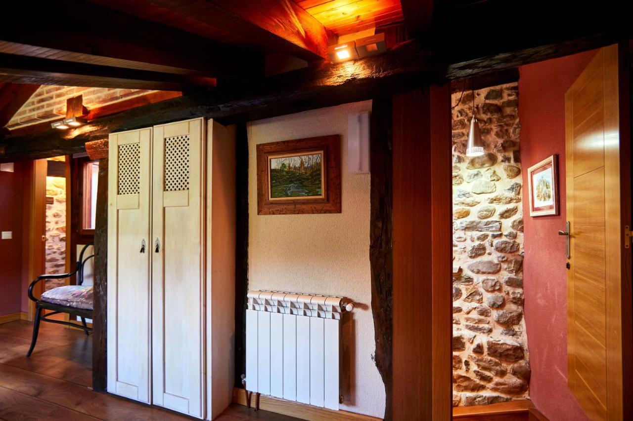Hostal Sendero del Saja-Besaya Cobejo Exterior foto