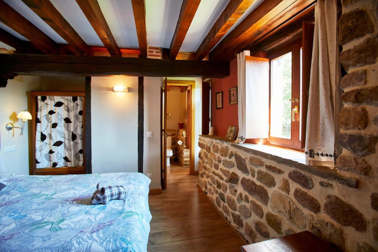 Hostal Sendero del Saja-Besaya Cobejo Exterior foto