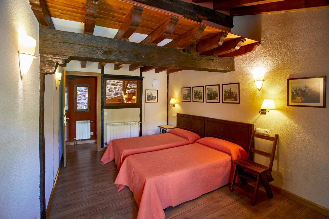 Hostal Sendero del Saja-Besaya Cobejo Exterior foto