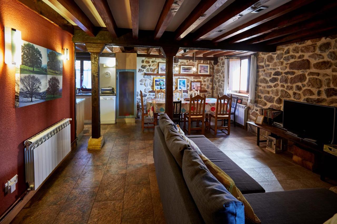 Hostal Sendero del Saja-Besaya Cobejo Exterior foto