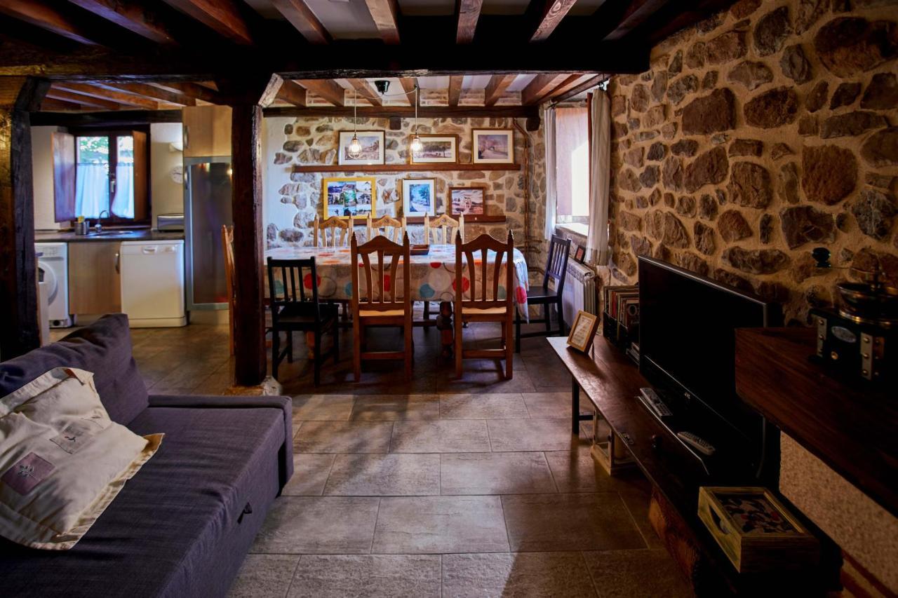 Hostal Sendero del Saja-Besaya Cobejo Exterior foto