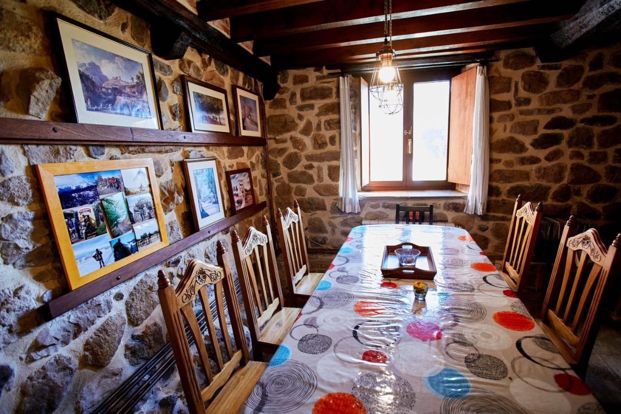 Hostal Sendero del Saja-Besaya Cobejo Exterior foto